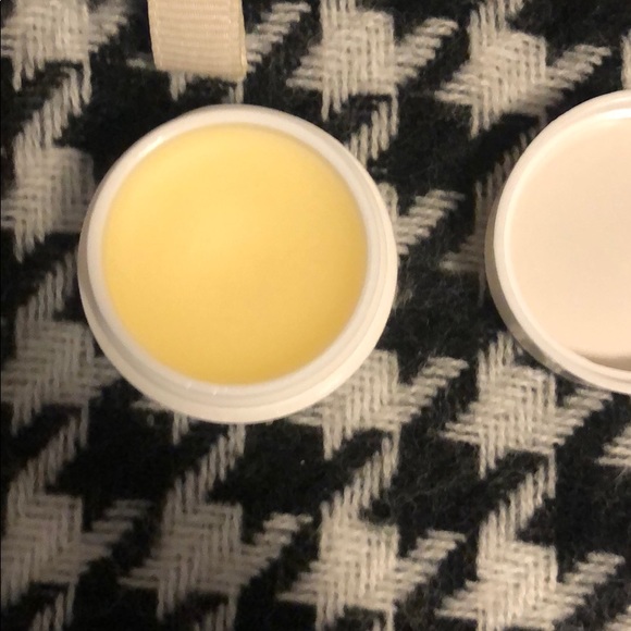 Illume Belle Bloom Lip Balm - Picture 6 of 7